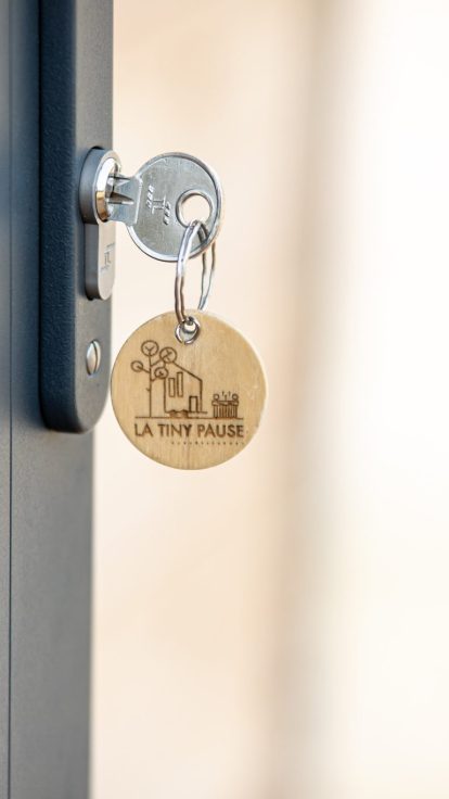 Développez votre activité en accueillant une Tiny House sur votre domaine en Provence